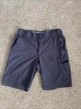 Wrangler Men’s Navy Blue Hybrid Shorts